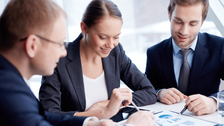 vision of finance blog focused on financial growth and clarity